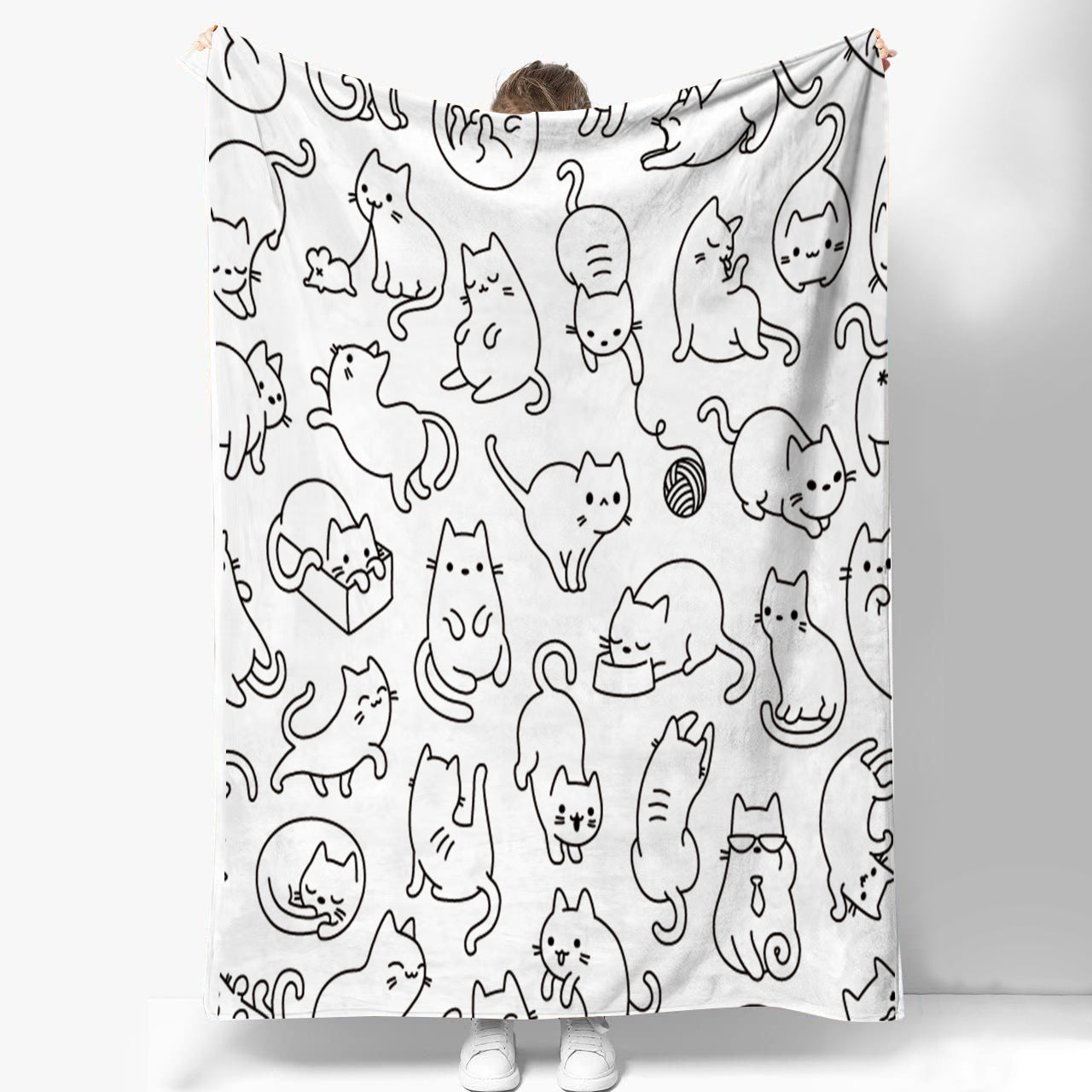 HKM-601299 Cute Cat Flannel Blanket - Soft Polyester Fabric, Available in Multiple Sizes for All Seasons