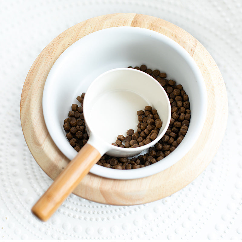 HKM-602003 Hugh Bamboo Handle Dog Food Spoon – Milky White, Durable and Safe for Pet Feeding