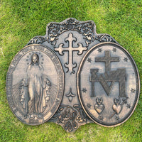 HKM-604563 Wooden Carved Christmas Wall Hanging Decoration with Figure Design