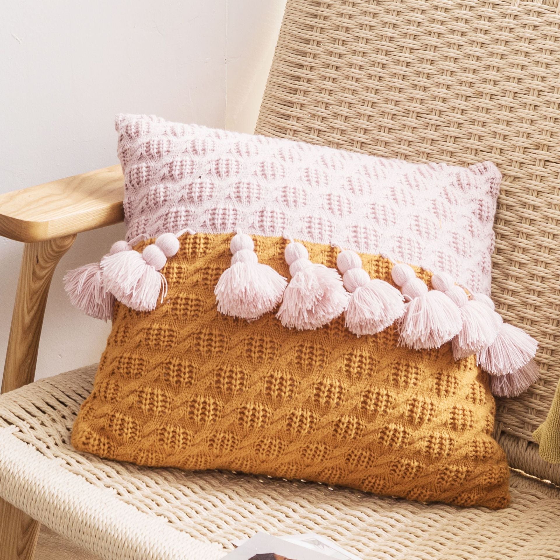 HKM-615763 Braided Travel Pillow - 45x45cm Polyester Fabric for Office and Relaxation