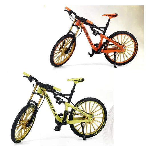 HKM-617747 Diecast Motorcycle and Miniature Bike Model Toys for Kids, 1:10 Scale, Window Box Packaging