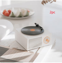 HKM-622739 Portable Bluetooth-Compatible Retro Phonograph Speaker with 1000mAh Battery and USB Interface