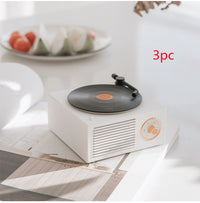 HKM-622739 Portable Bluetooth-Compatible Retro Phonograph Speaker with 1000mAh Battery and USB Interface