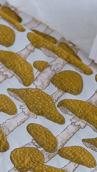 HKM-624531 Cartoon Mushroom Pattern Jacquard Cotton Fabric for DIY Projects - 50cm x 150cm