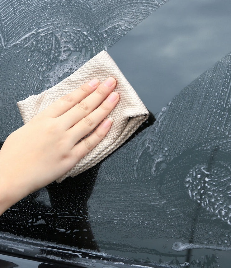 HKM-632019 Absorbent Microfiber Towel for Kitchen Cleaning - Random Colors, Plain Design, Ideal for Glass