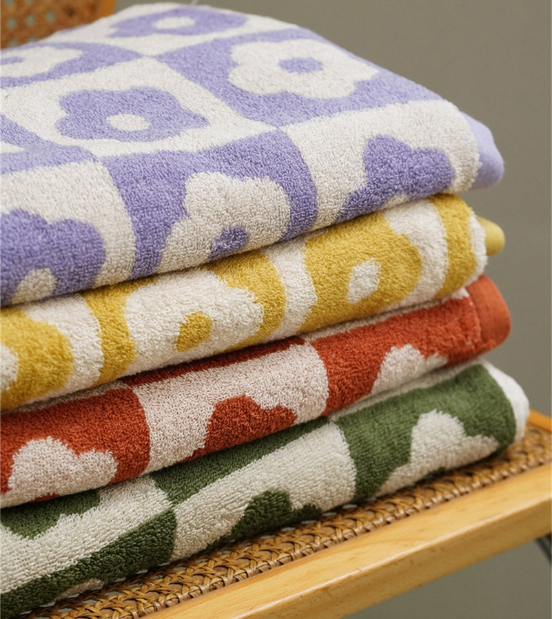 KTX-633171 Retro Style Cotton Fish Scale Towel Set - Face and Bath Towels in Lattice Floral Colors