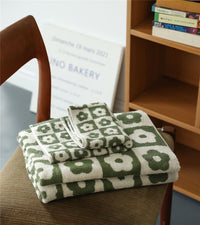 HKM-633171 Retro Style Cotton Fish Scale Towel Set - Face and Bath Towels in Lattice Floral Colors