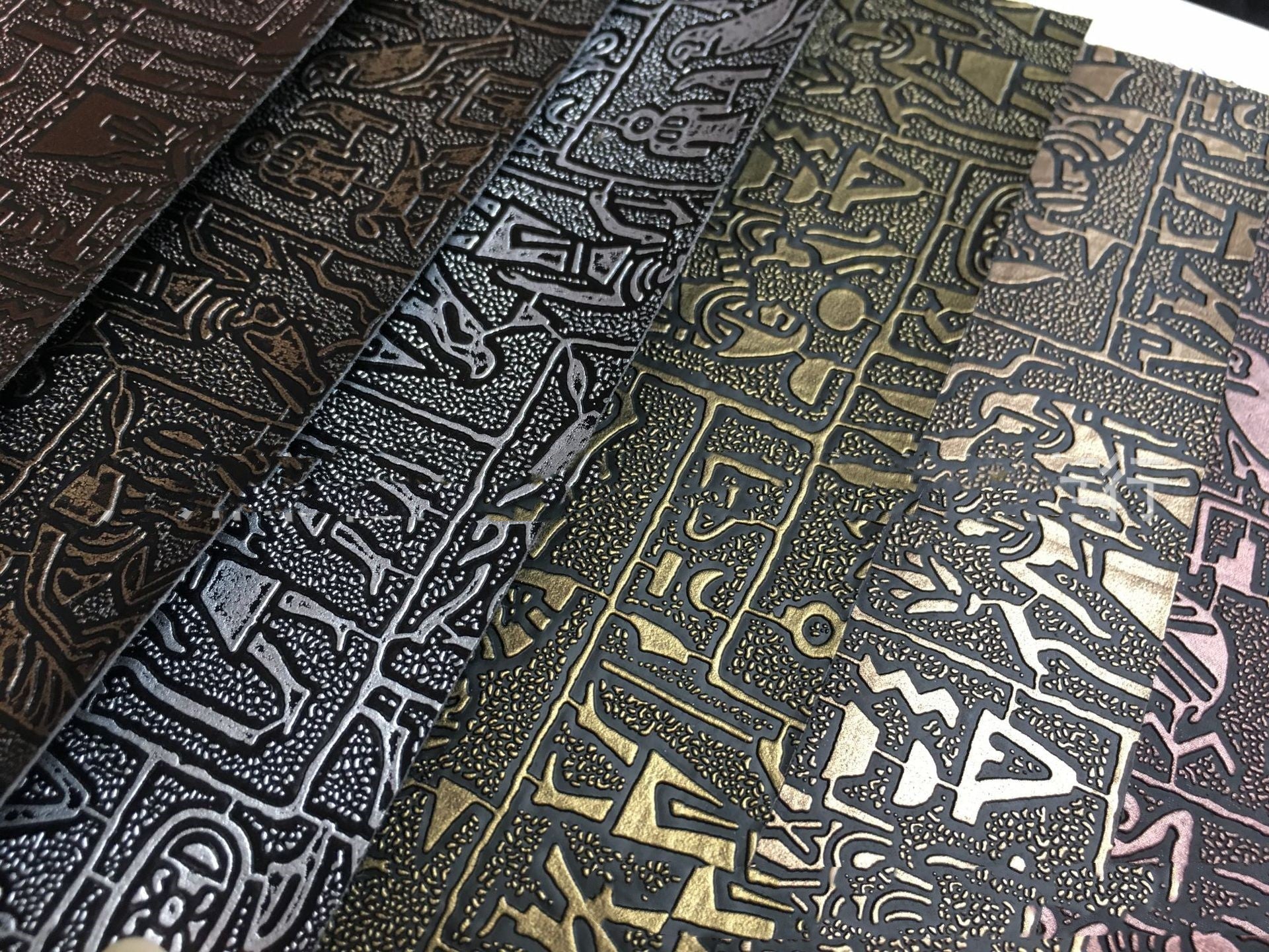 HKM-633427 Egyptian Antique Pattern PVC Leather Fabric for Multifunctional Use