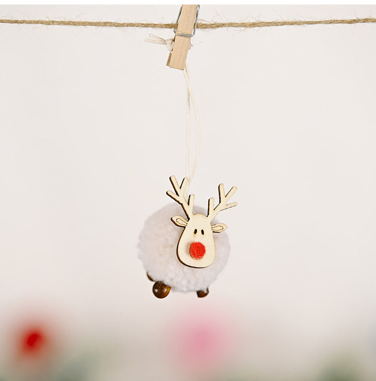 HKM-634515 Elk Pendant Christmas Tree Decoration in Cloth Art - Red, Gray, White, Brown