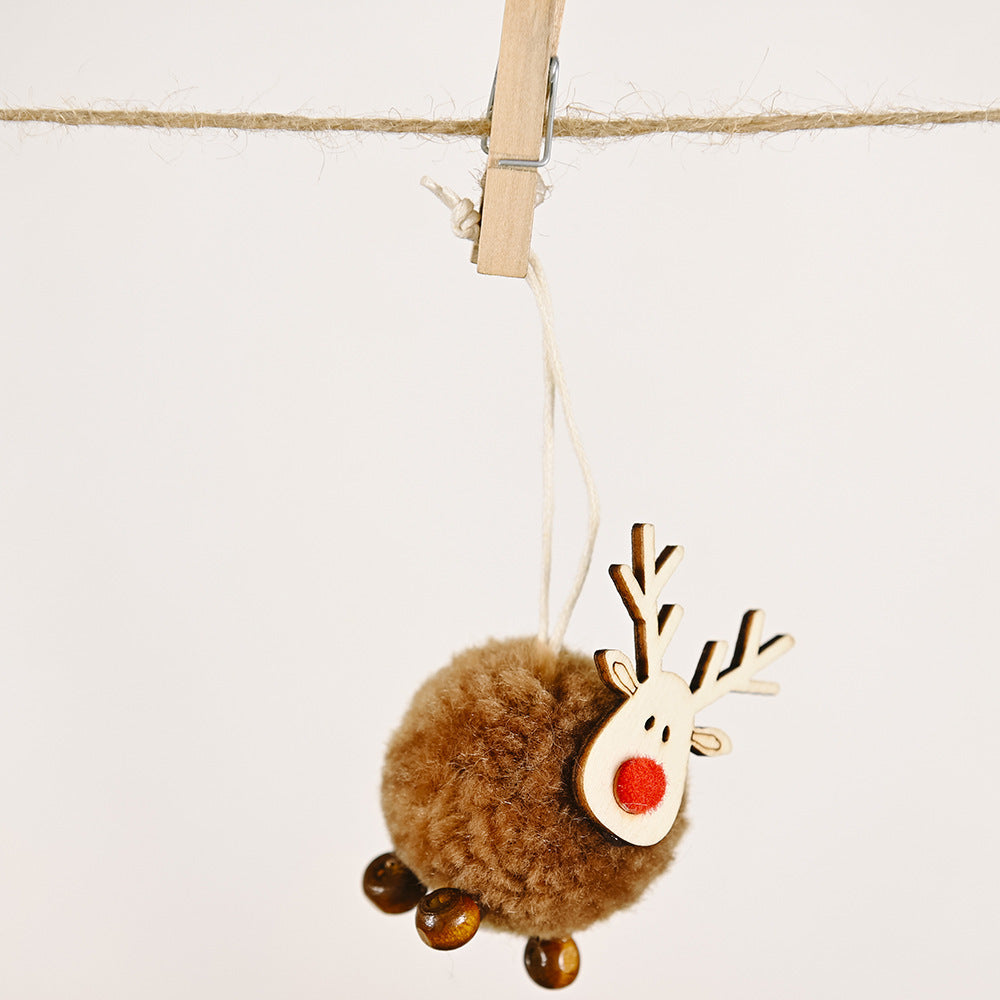 HKM-634515 Elk Pendant Christmas Tree Decoration in Cloth Art - Red, Gray, White, Brown