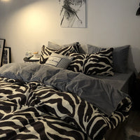 HKM-636371 Leopard and Floral Print Cotton Velvet 4-Piece Bedding Set - Duvet Cover, Sheets, Pillowcases