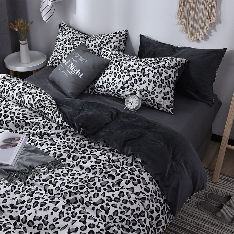 HKM-636371 Leopard and Floral Print Cotton Velvet 4-Piece Bedding Set - Duvet Cover, Sheets, Pillowcases