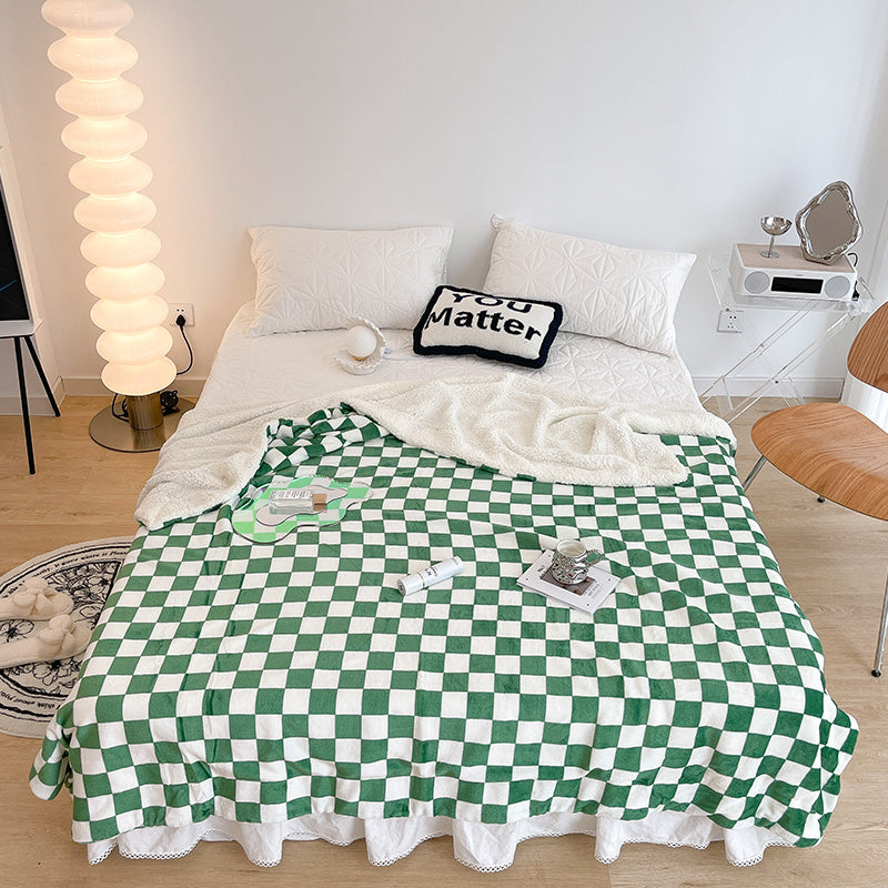HKM-637523 Checkered Dormitory Quilt - Available in Multiple Sizes and Patterns