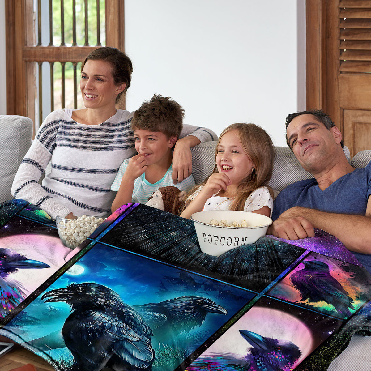 HKM-638035 Colorful Raven Flannel Soft Multifunctional Blanket for Home, Camping, and Office Use