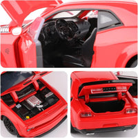 HKM-638995 1:32 Scale Dodge Challenger Alloy Model Car with Pullback Action, Sound, and Light Features