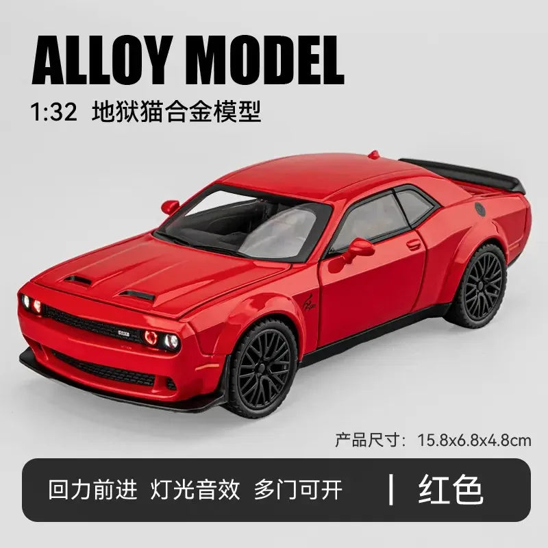 HKM-638995 1:32 Scale Dodge Challenger Alloy Model Car with Pullback Action, Sound, and Light Features