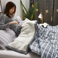 HKM-641427 Plush Coral Fleece Blanket - Soft & Warm Twin Size Throw for All Seasons