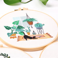 HKM-643795 Cartoon Cat Embroidery Kit for Beginners - 30x30 Canvas with Frame