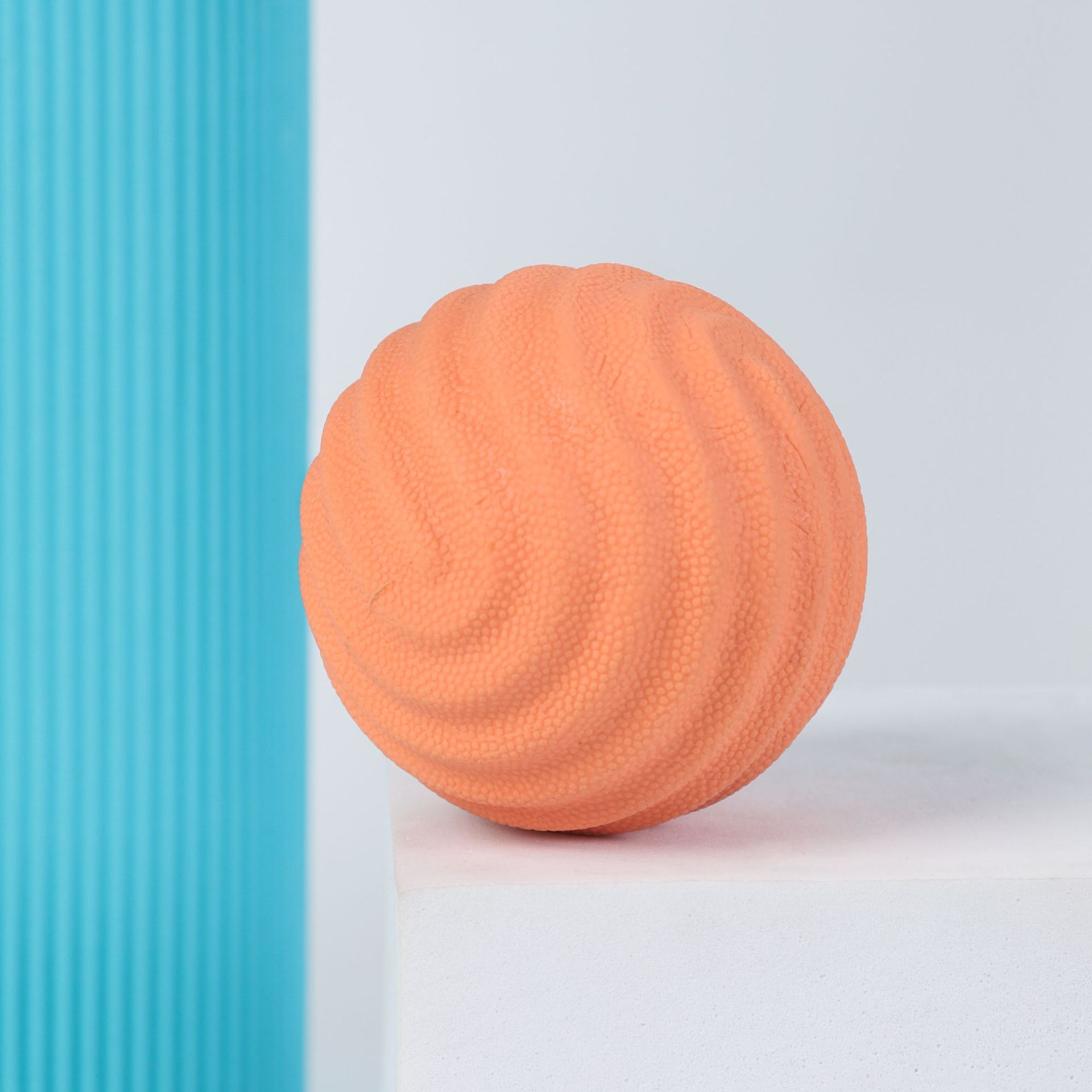 HKM-646547 Durable Large Dog Training Ball for Molar Health - TPR Rubber Fetch Toy