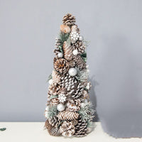 HKM-646867 Nordic Porvoo Christmas Wreaths in Silver and Red Variants