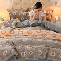 HKM-647571 Coral Velvet Double-Sided Bedding Set with Cartoon Patterns, 4-Piece Collection for Various Bed Sizes