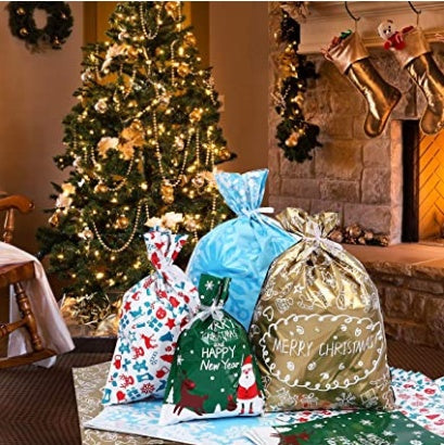 HKM-648019 Christmas Gift Candy Bags Set - 30 Cute Aluminum Foil Pouches for Kids, Ideal for Treats and Decorations