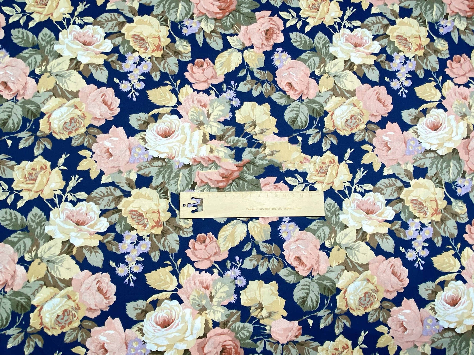 HKM-661715 Rose Flower Cotton Twill Fabric - Plants and Flowers Pattern in Blue and Coffee Variants, 0.5 x 1.6 M