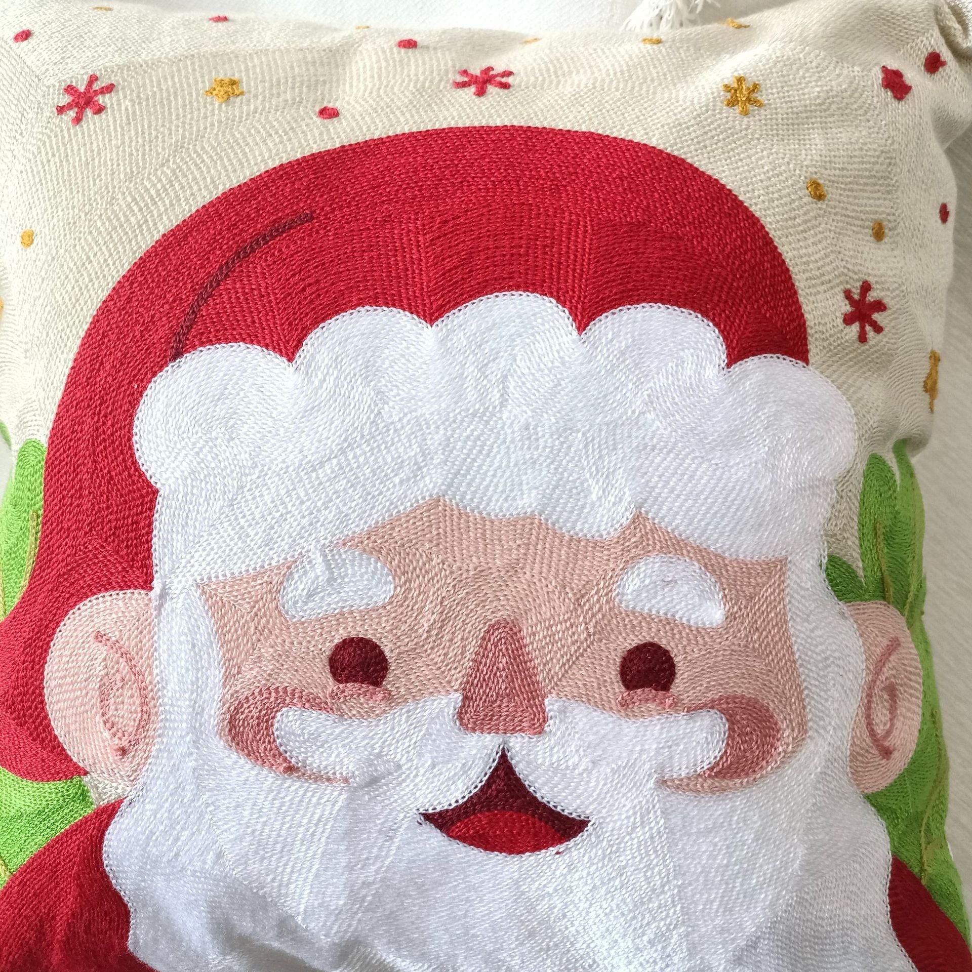 HKM-665171 Santa Claus Cartoon Embroidery Pillow Cover - 45x45cm, Soft PP Cotton, Holiday Decoration