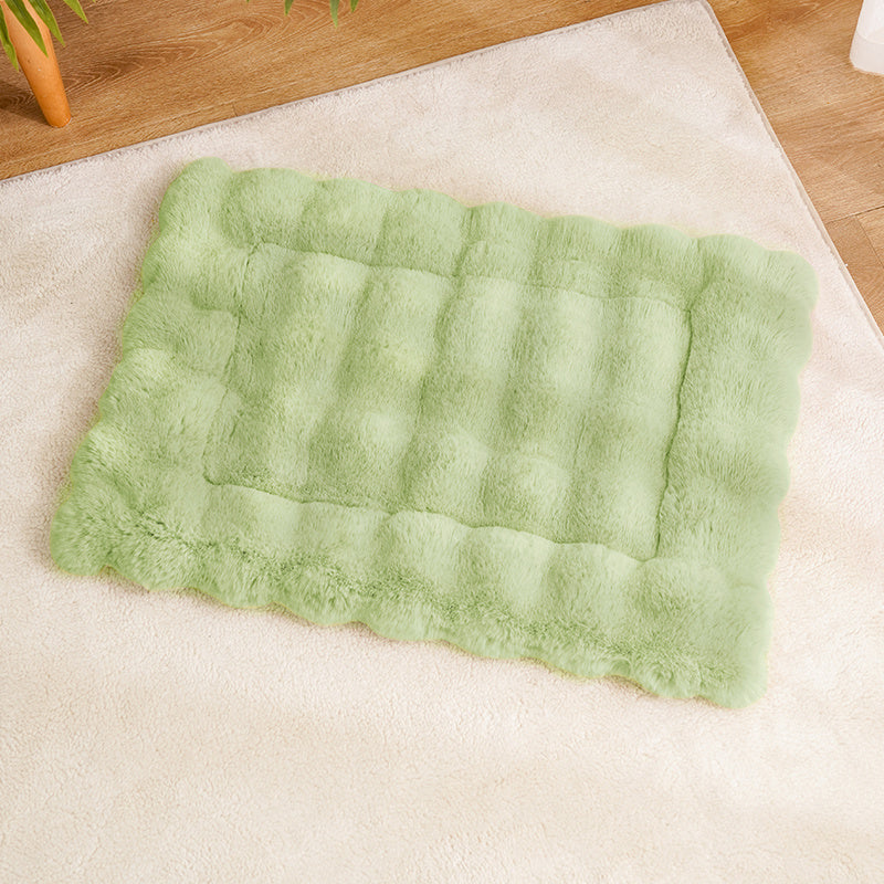HKM-667475 Winter Warm Plush Cat Mat with Anti-Slip Base and Thick Padding for Cozy Sleeping