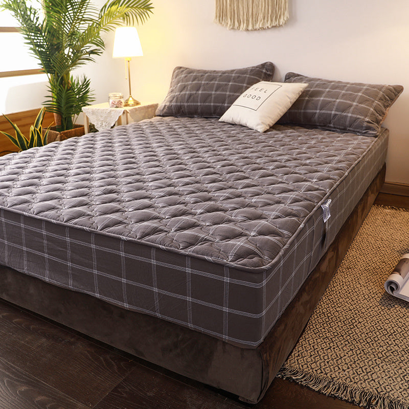 HKM-668499 Thin Cotton and Polyester Fiber Mattress Pad for Double Bed Home Use