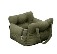 HKM-677907 Waterproof Car Kennel with Non-Slip Design and Removable Features for Pets