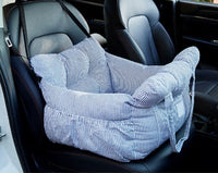 HKM-677907 Waterproof Car Kennel with Non-Slip Design and Removable Features for Pets