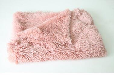 HKM-680531 Cozy Wool and Polyester Pet Blanket for Dogs and Cats - Soft, Durable, Multi-Season Use