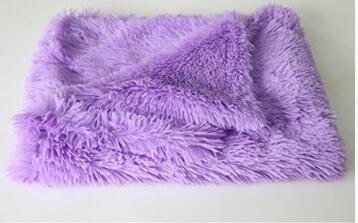 HKM-680531 Cozy Wool and Polyester Pet Blanket for Dogs and Cats - Soft, Durable, Multi-Season Use