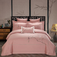HKM-682323 Elegant Cotton Embroidery Bedding Set for 1.5m/2.0m Beds - 4-Piece Collection with Quilt, Sheet, and Pillowcases