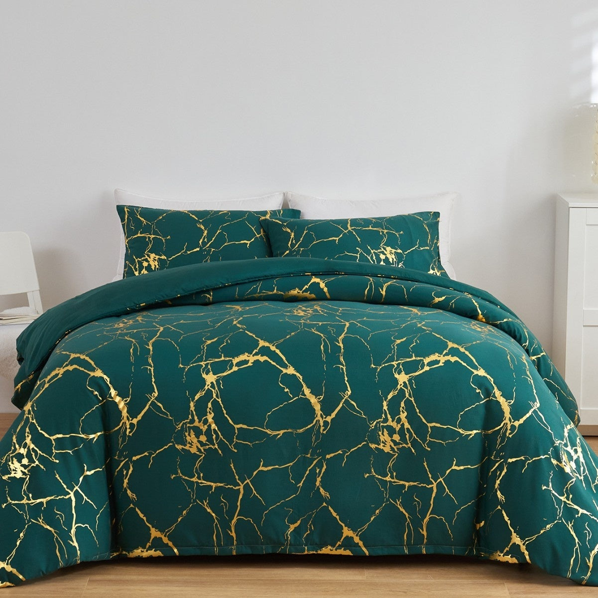 HKM-685779 Geometric Pattern Quilt Cover Set with Pillowcases for Home Décor