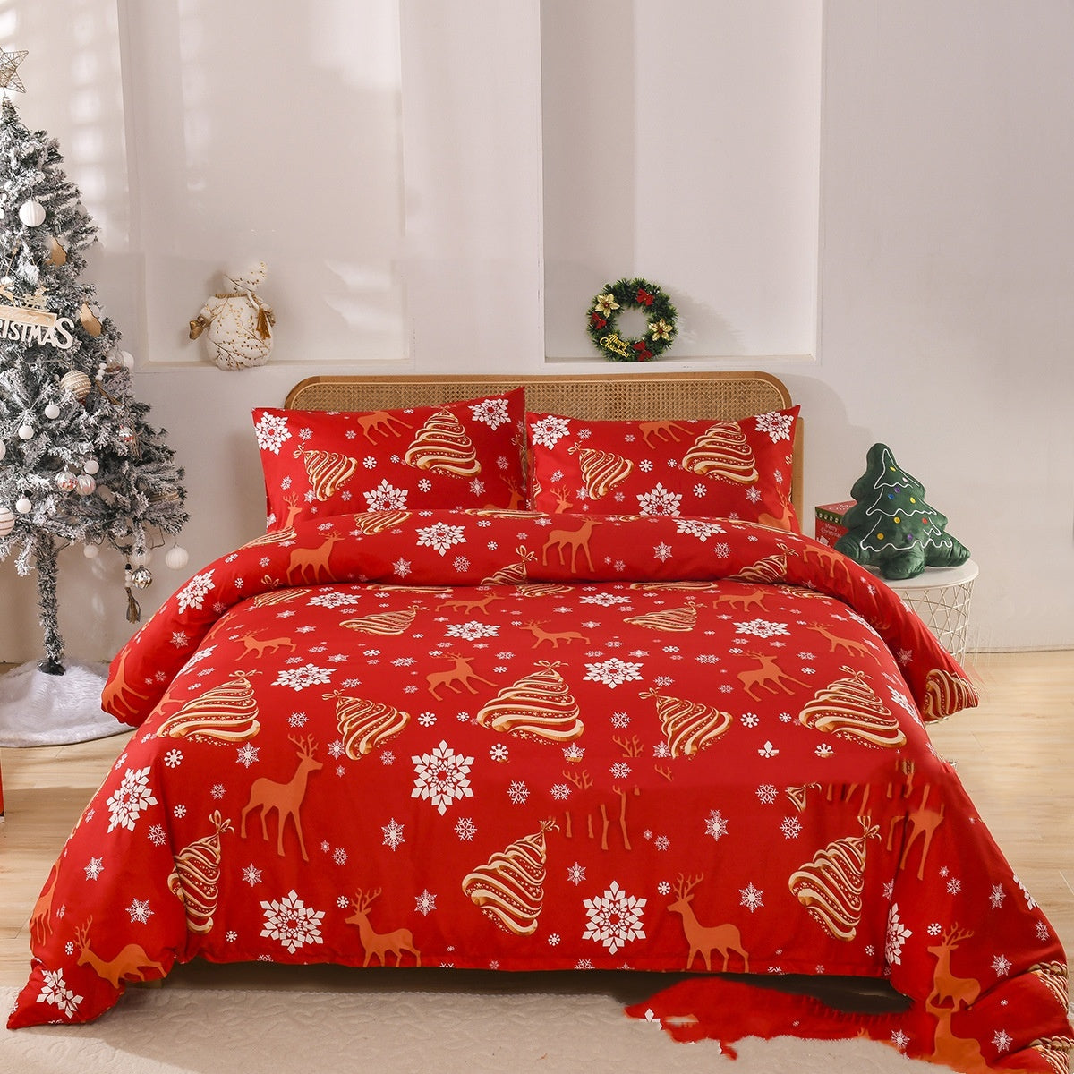HKM-686931 European Style Red Down Quilt Cover Set with Pillowcases - Multiple Sizes Available