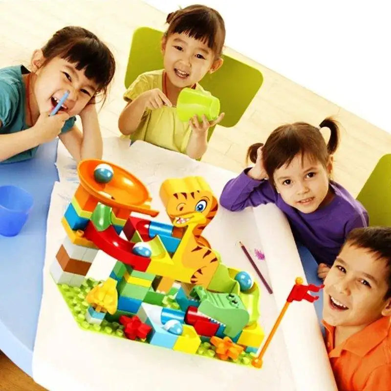 KTX-690067 Big Size Marble Race Run Building Blocks Set - 140pcs Maze Track with Plastic Funnels for Creative DIY Play
