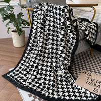 HKM-696147 Cozy Coral Fleece Blanket in Houndstooth or Checkerboard Print - Multiple Sizes Available
