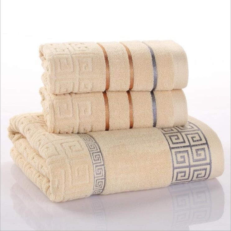 HKM-704467 Three-Piece Cotton Towel Set with One Bath Towel and Two Hand Towels