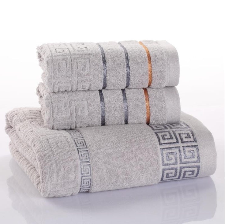 HKM-704467 Three-Piece Cotton Towel Set with One Bath Towel and Two Hand Towels