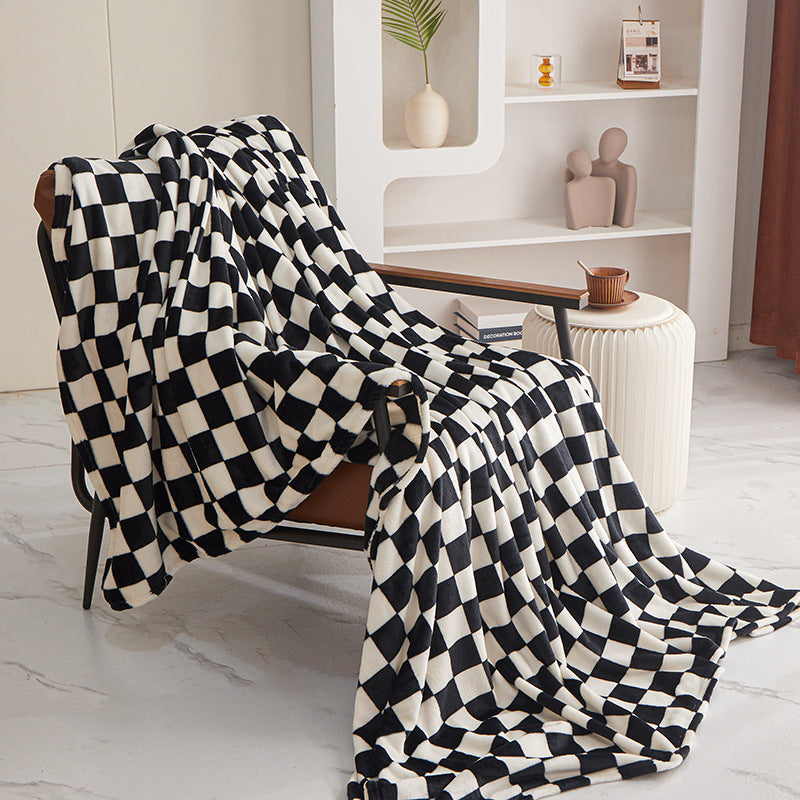 HKM-708499 Checkered Flannel Blanket - Thick Polyester Fiber for All Seasons (100x150cm)