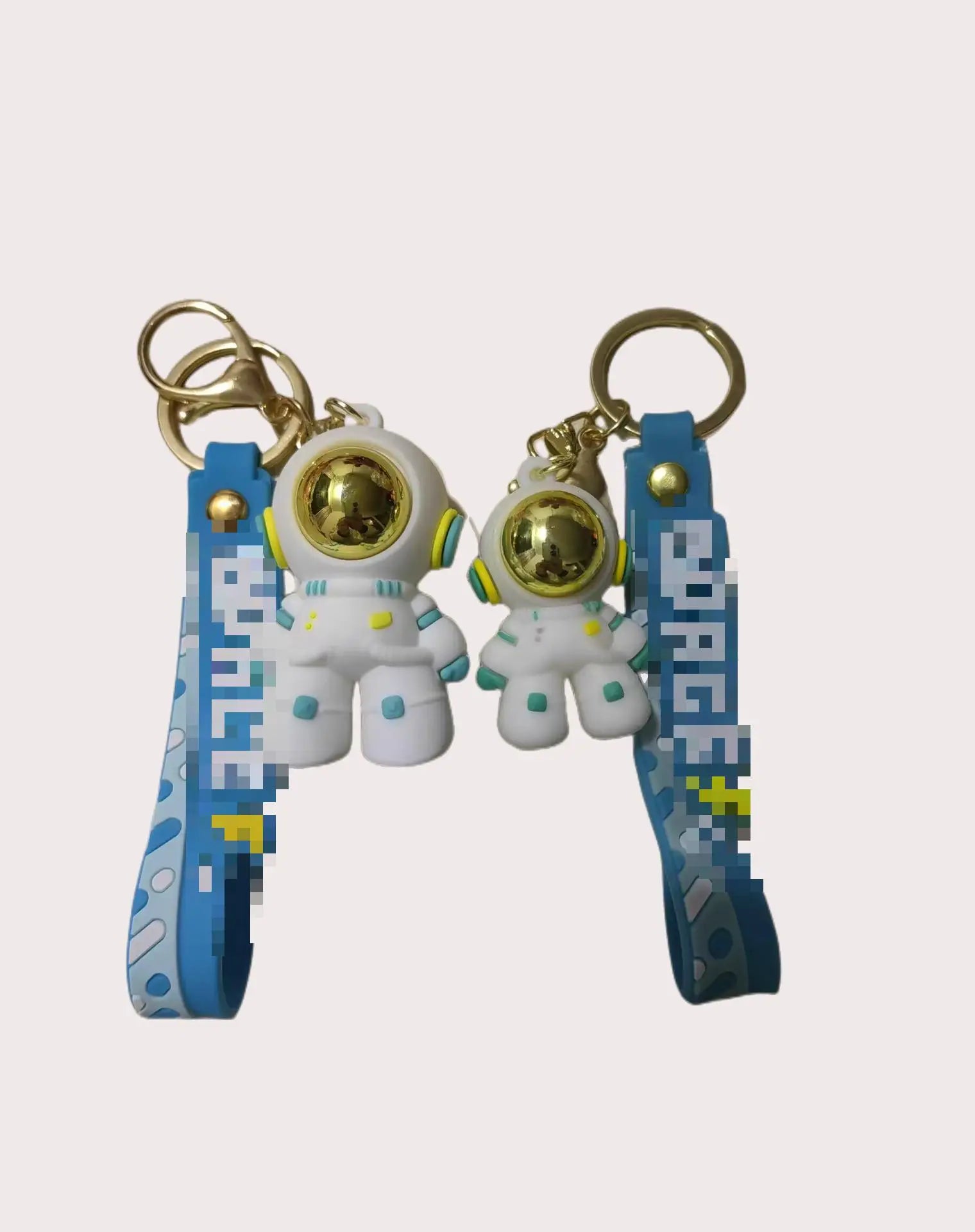 HKM-710483 3D Cartoon Bear Keychain in Silicone for Men and Women, Fashionable Key Pendant for Bags and Cars