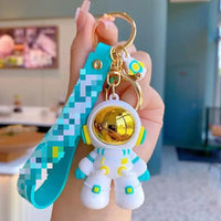 HKM-710483 3D Cartoon Bear Keychain in Silicone for Men and Women, Fashionable Key Pendant for Bags and Cars
