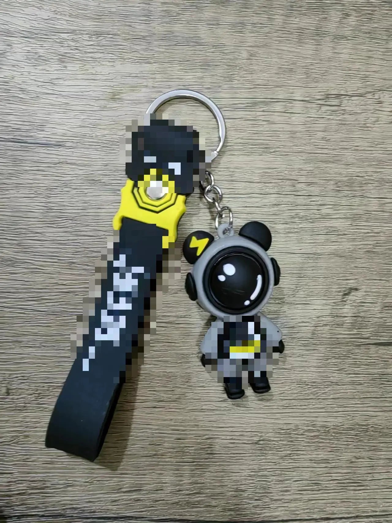 HKM-710483 3D Cartoon Bear Keychain in Silicone for Men and Women, Fashionable Key Pendant for Bags and Cars