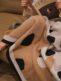 HKM-714899 Half Fleece Blanket for Comfort and Warmth, Geometric Design, 160x105cm, Ideal for Living Room