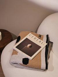 HKM-714899 Half Fleece Blanket for Comfort and Warmth, Geometric Design, 160x105cm, Ideal for Living Room