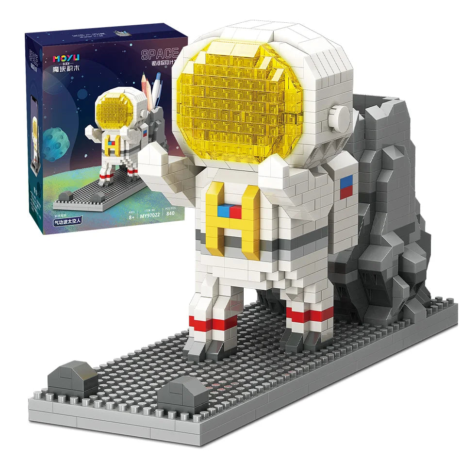 HKM-721427 DIY 2-in-1 Astronaut Pen Holder Building Blocks Set - Space Theme Educational Toy for Ages 8+