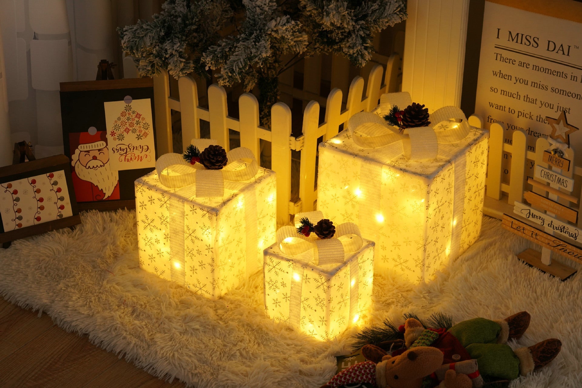 HKM-727059 Remote Control Christmas Gift Box Light Set – Three-Piece Decorative Holiday Lights