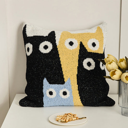 HKM-727507 Crescent Cat Plush Pillow Cover with Core - 45x45cm, Soft PP Cotton Filling